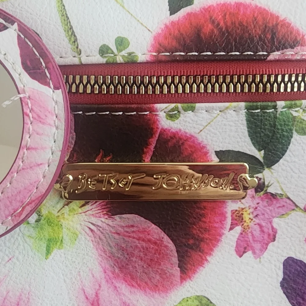 Betsey Johnson Floral‎ Women's Bag - Picture 2 of 9